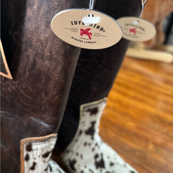 Miranda Lambert Idyllwind Dark Brown and White Western Boots - Picture 6 of 7